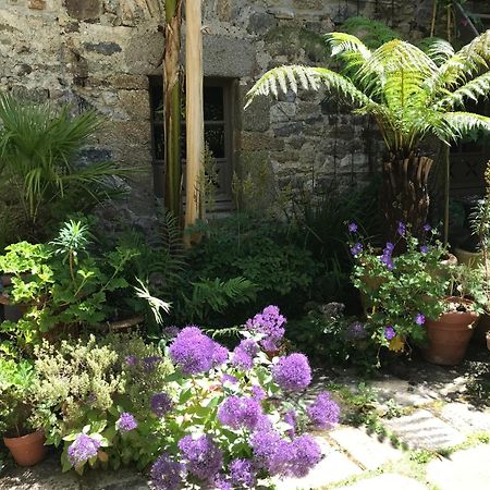 Hotel Tanquerey De La Rochaisiere Кутанс Екстериор снимка